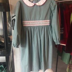 Sz 8 green gingham and hand smocked dress